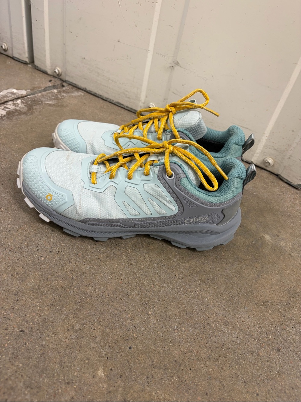 Oboz Women's Light Blue Trail Sneakers with Yellow Laces
